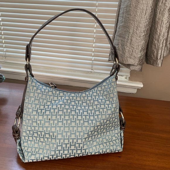 🥰Tommy Hilfiger blue and brown bag - Picture 2 of 11